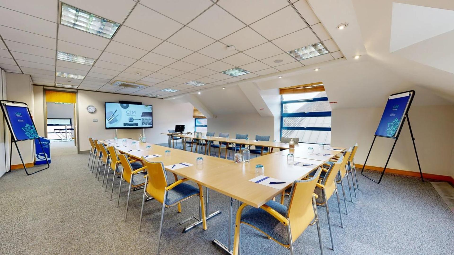 Hotel Cim Business Centre Maidenhead Esterno foto