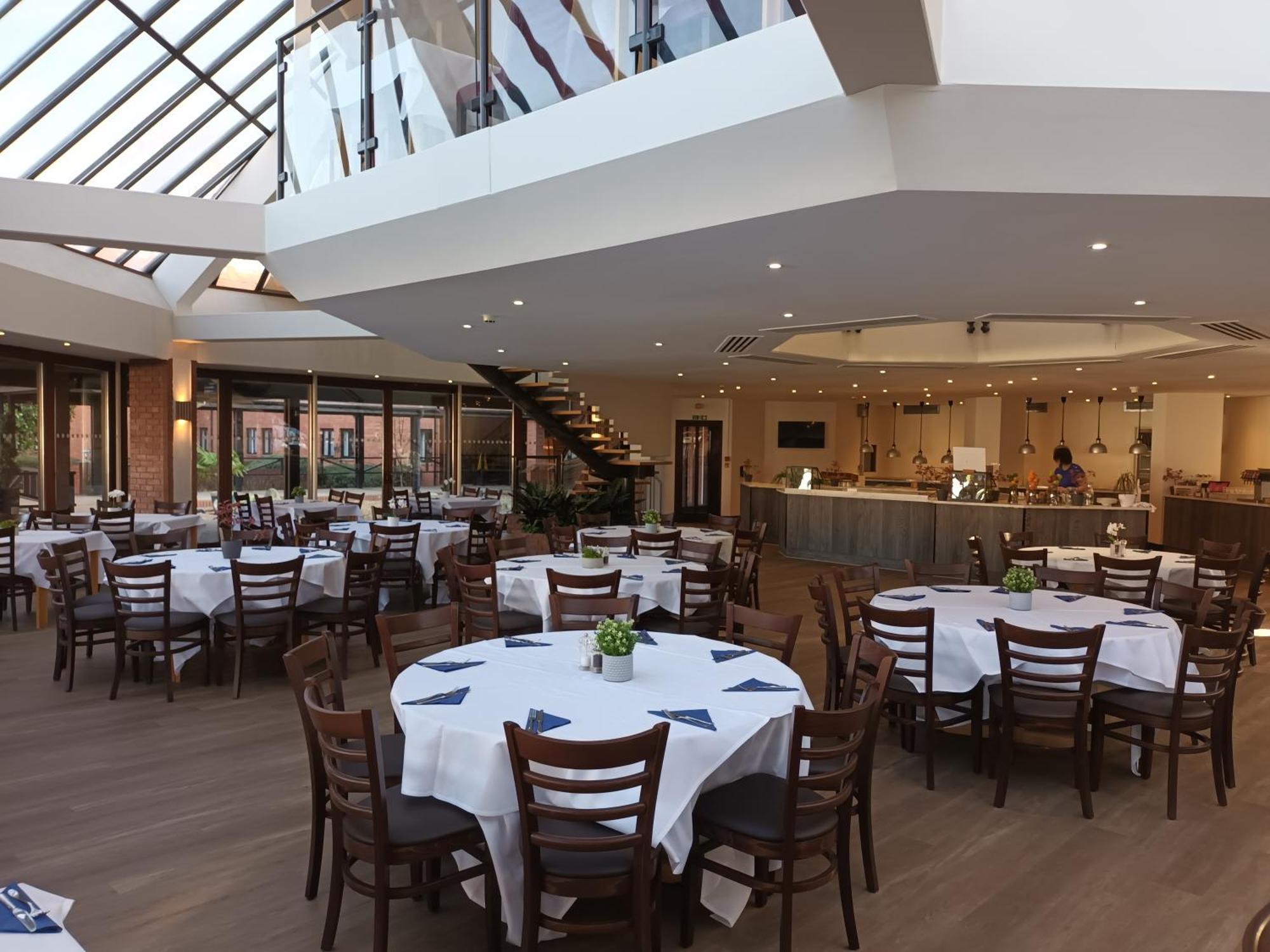 Hotel Cim Business Centre Maidenhead Esterno foto