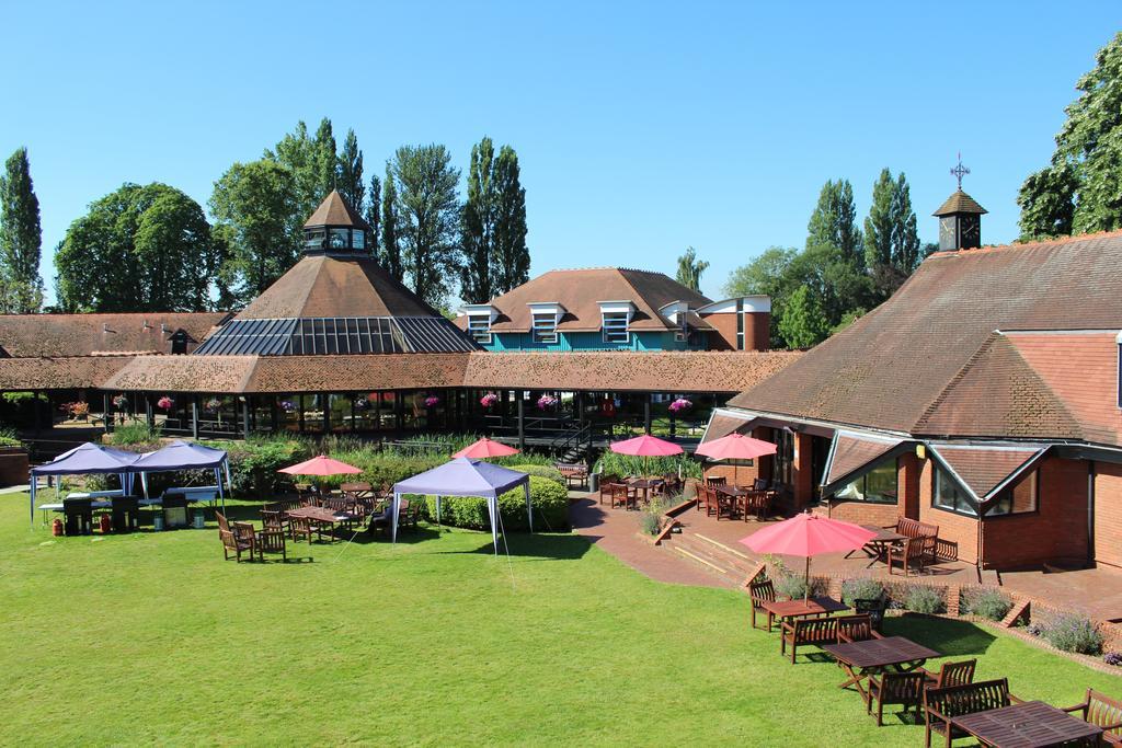 Hotel Cim Business Centre Maidenhead Esterno foto