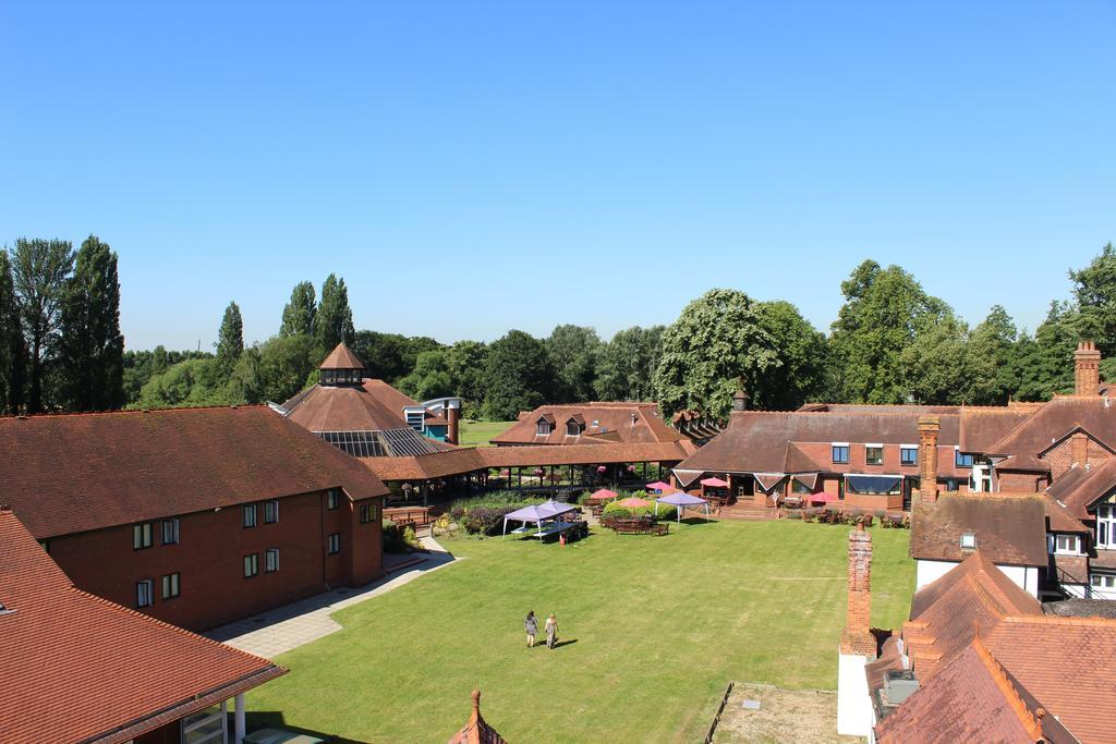 Hotel Cim Business Centre Maidenhead Esterno foto