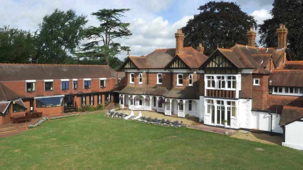 Hotel Cim Business Centre Maidenhead Esterno foto