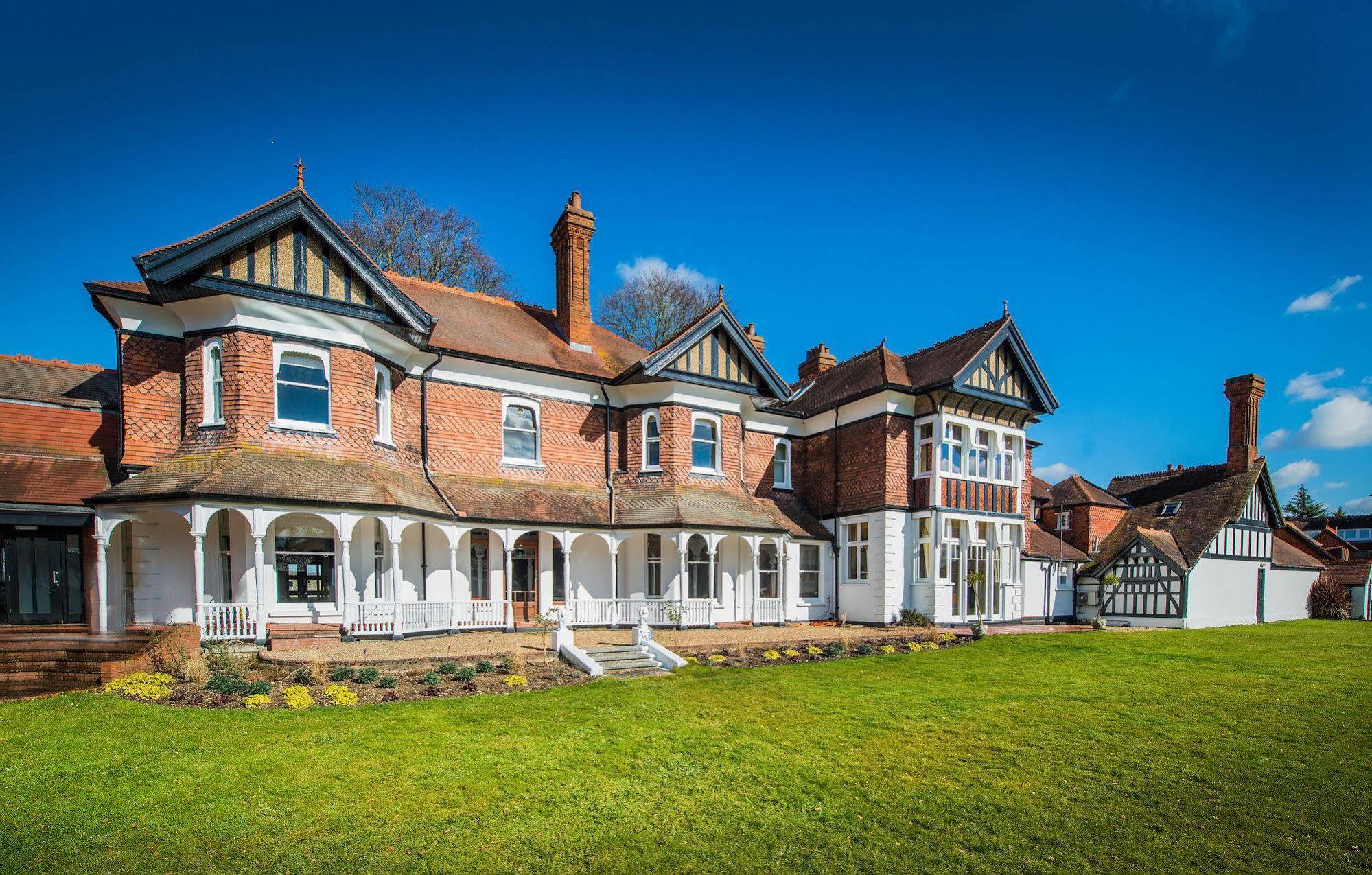 Hotel Cim Business Centre Maidenhead Esterno foto