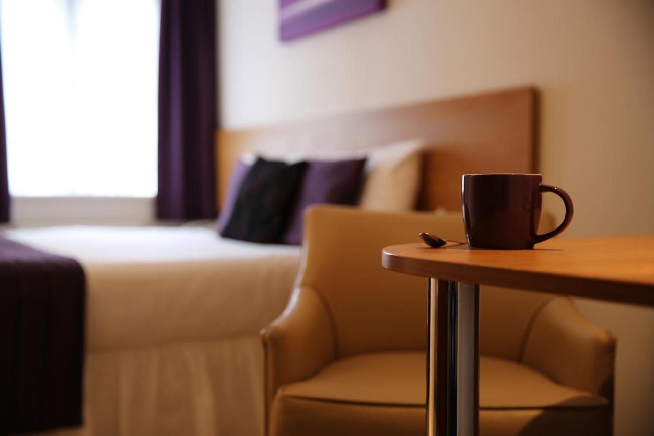 Hotel Cim Business Centre Maidenhead Esterno foto
